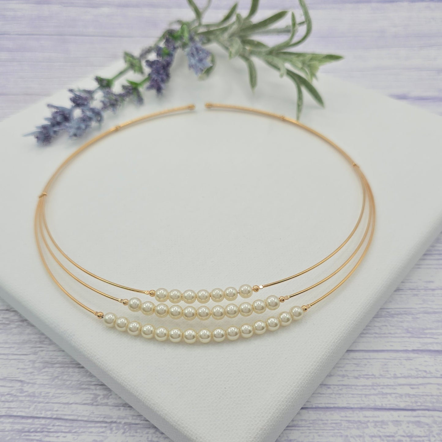 Three Layer Pearl Gold Smiling Choker