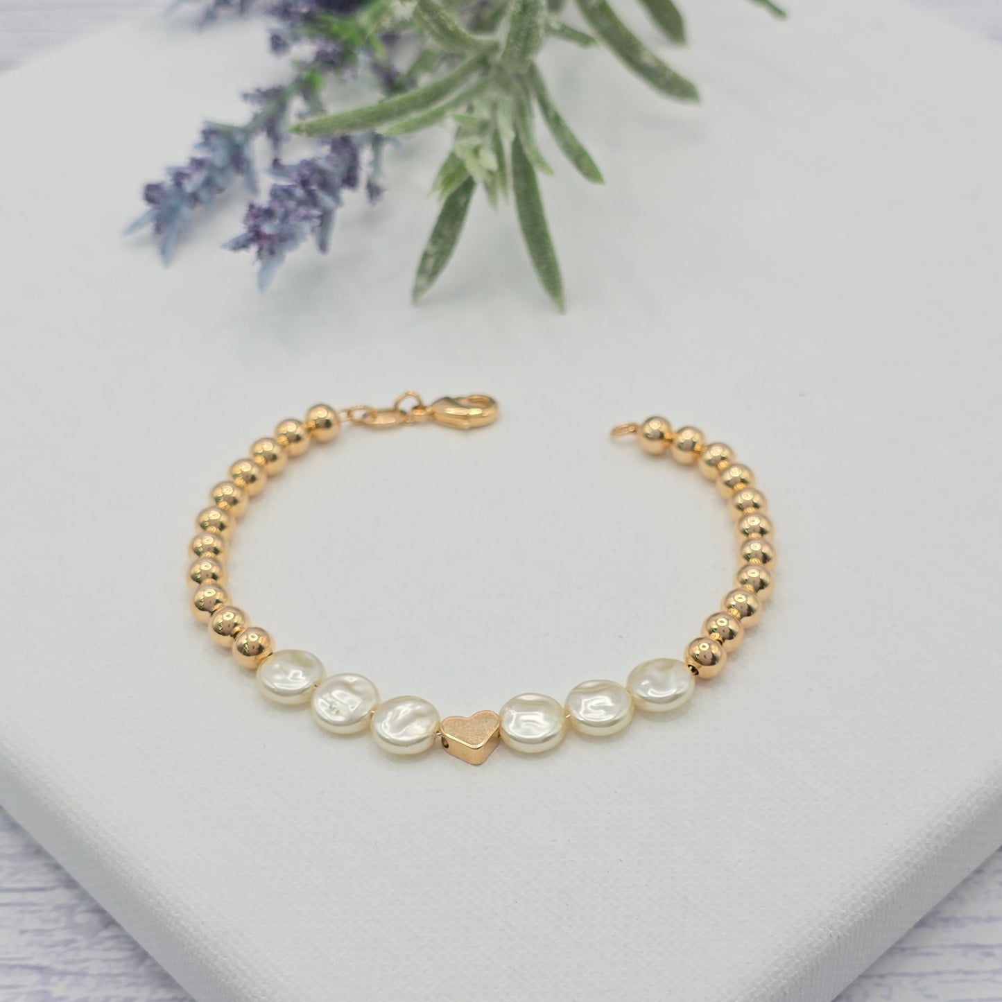 18k Gold Filled Rounded Pearl Flat Golden Heart-Shaped Bracelet