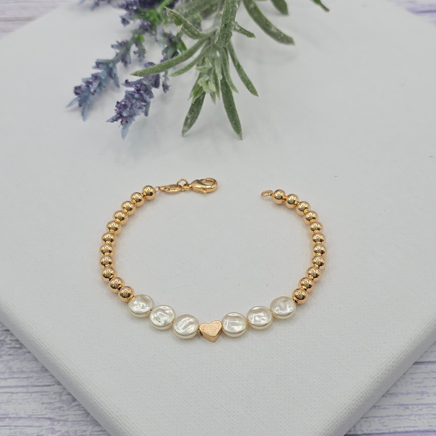 18k Gold Filled Rounded Pearl Flat Golden Heart-Shaped Bracelet
