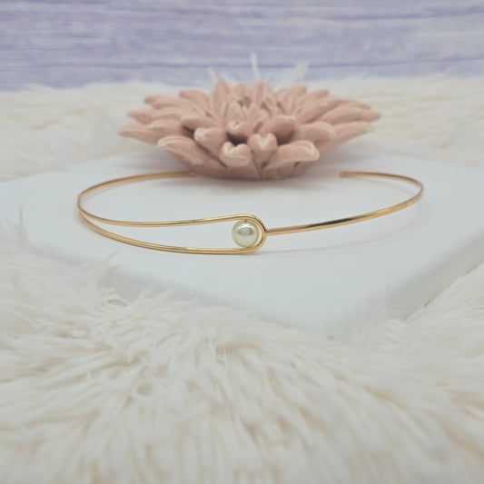 Faux Pearl Elegant and Luxurious Vintage Chocker