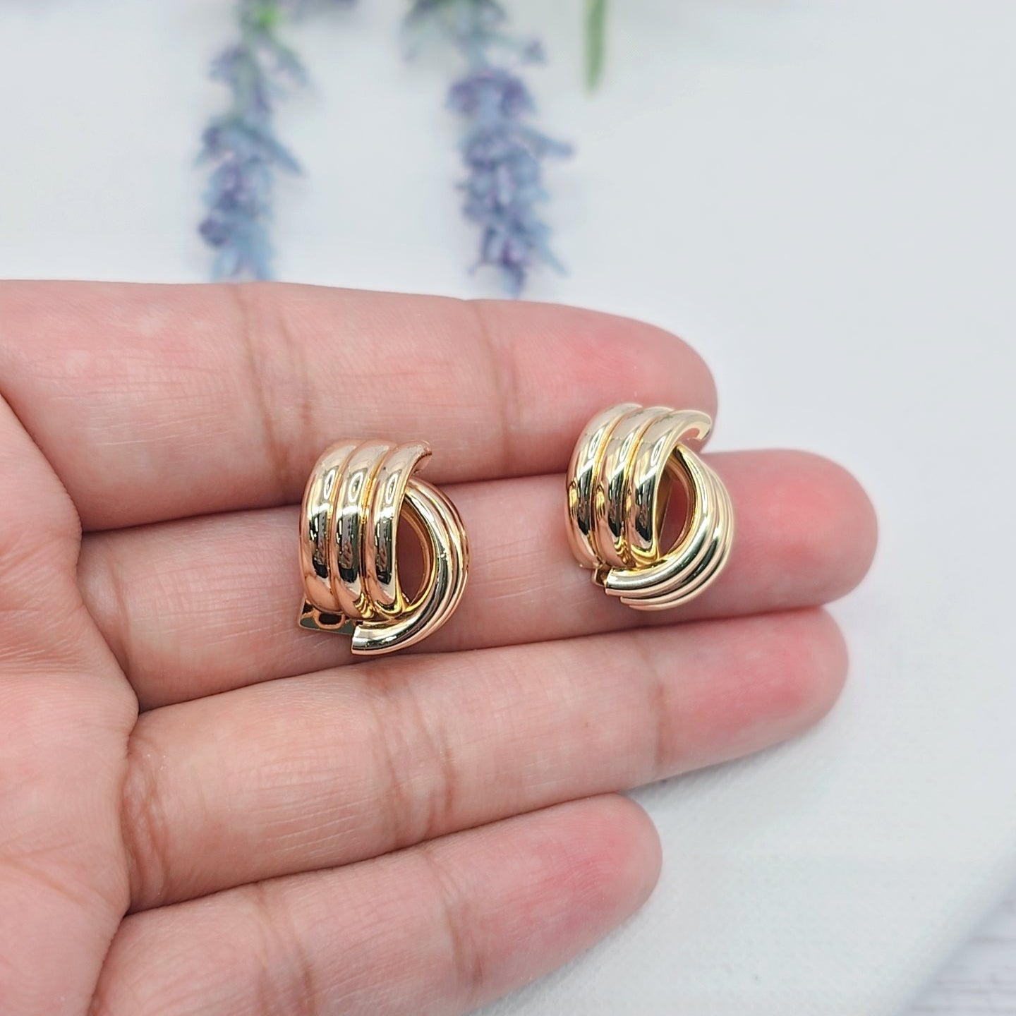 Vintage Gold Tube Love Knot Twist Earrings
