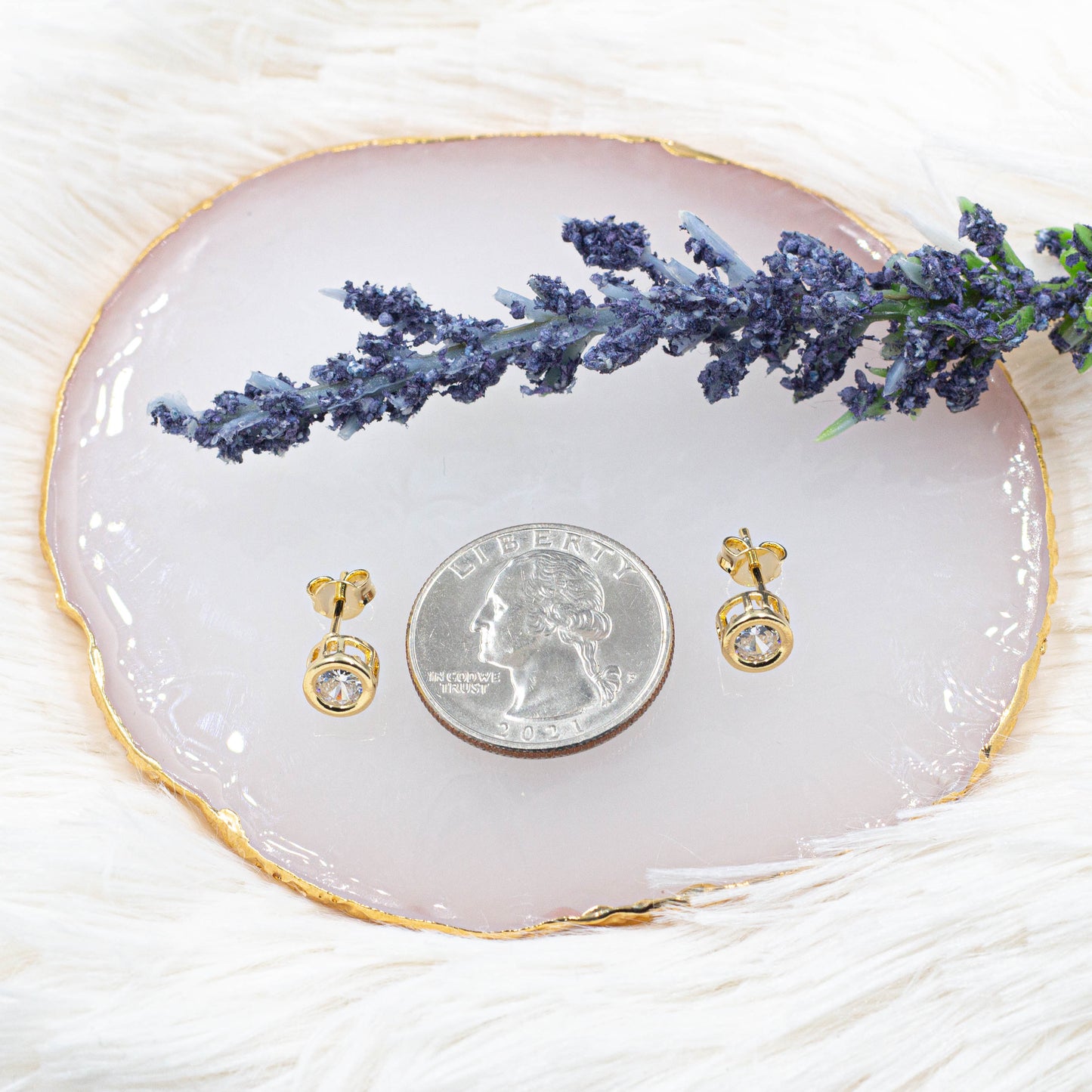 Light Spot Stud Earrings