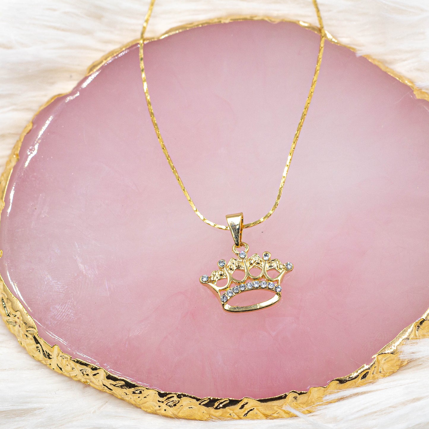 Zirconia Crown Pendant