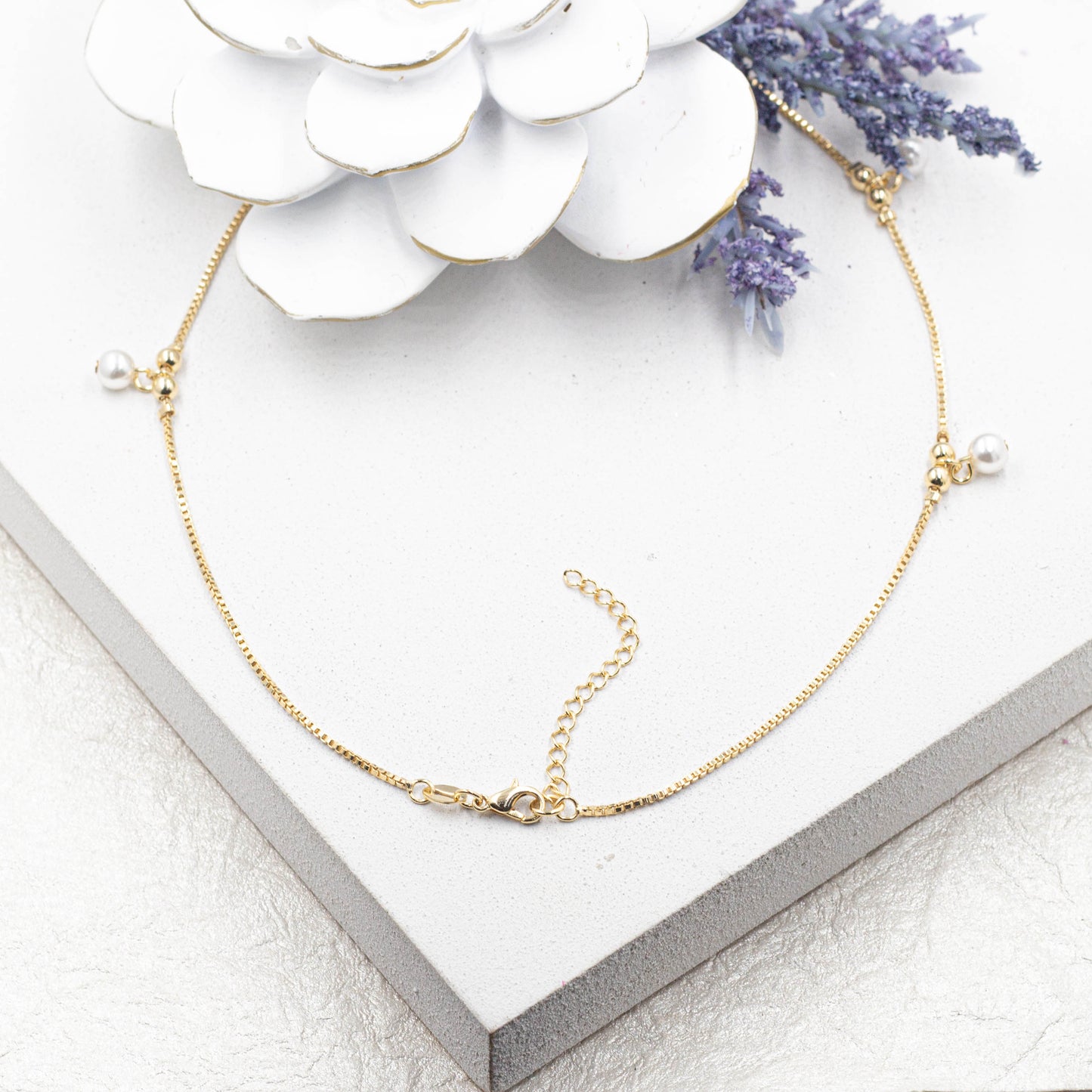 Dainty Tear Pearl Necklace