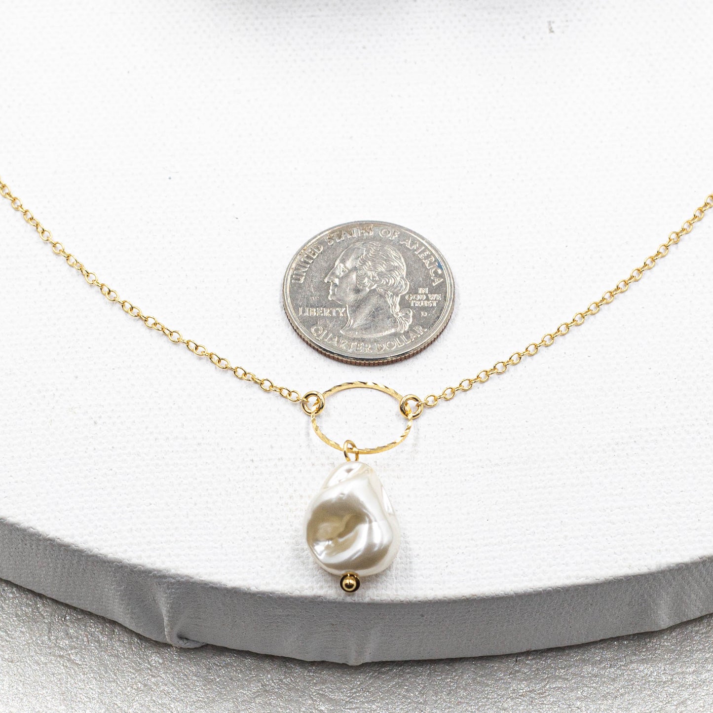 Barroca Pearl Necklace