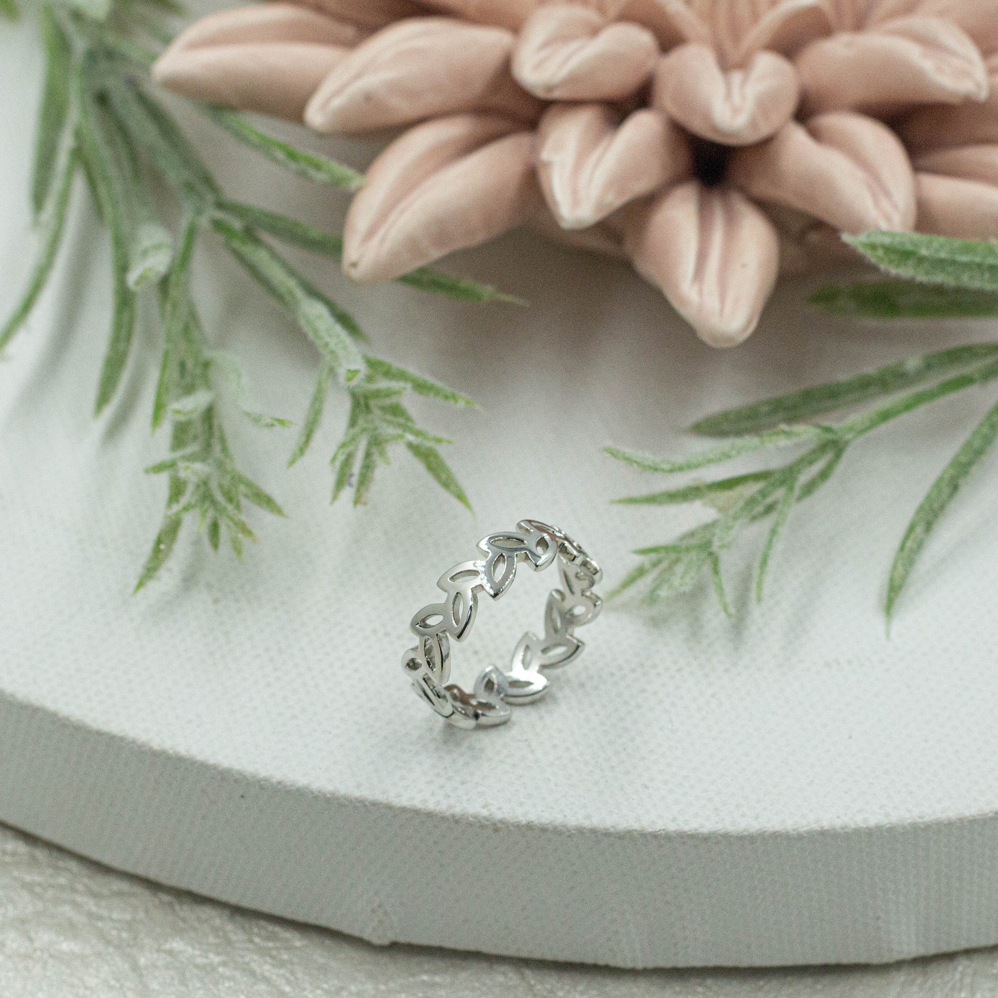 Leaf Climber Ring