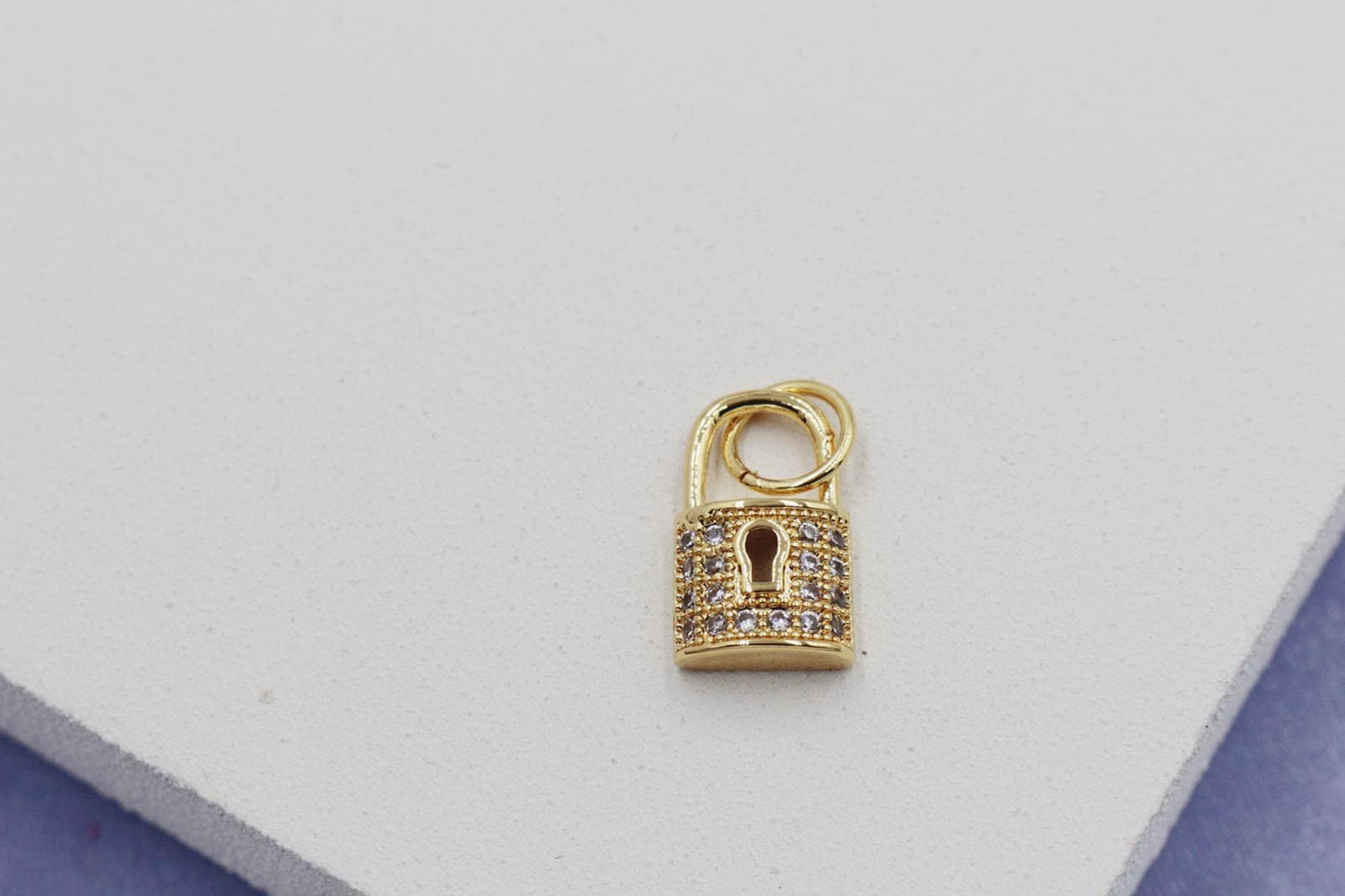 Lock with Key Hole & Intricate Details Pendant