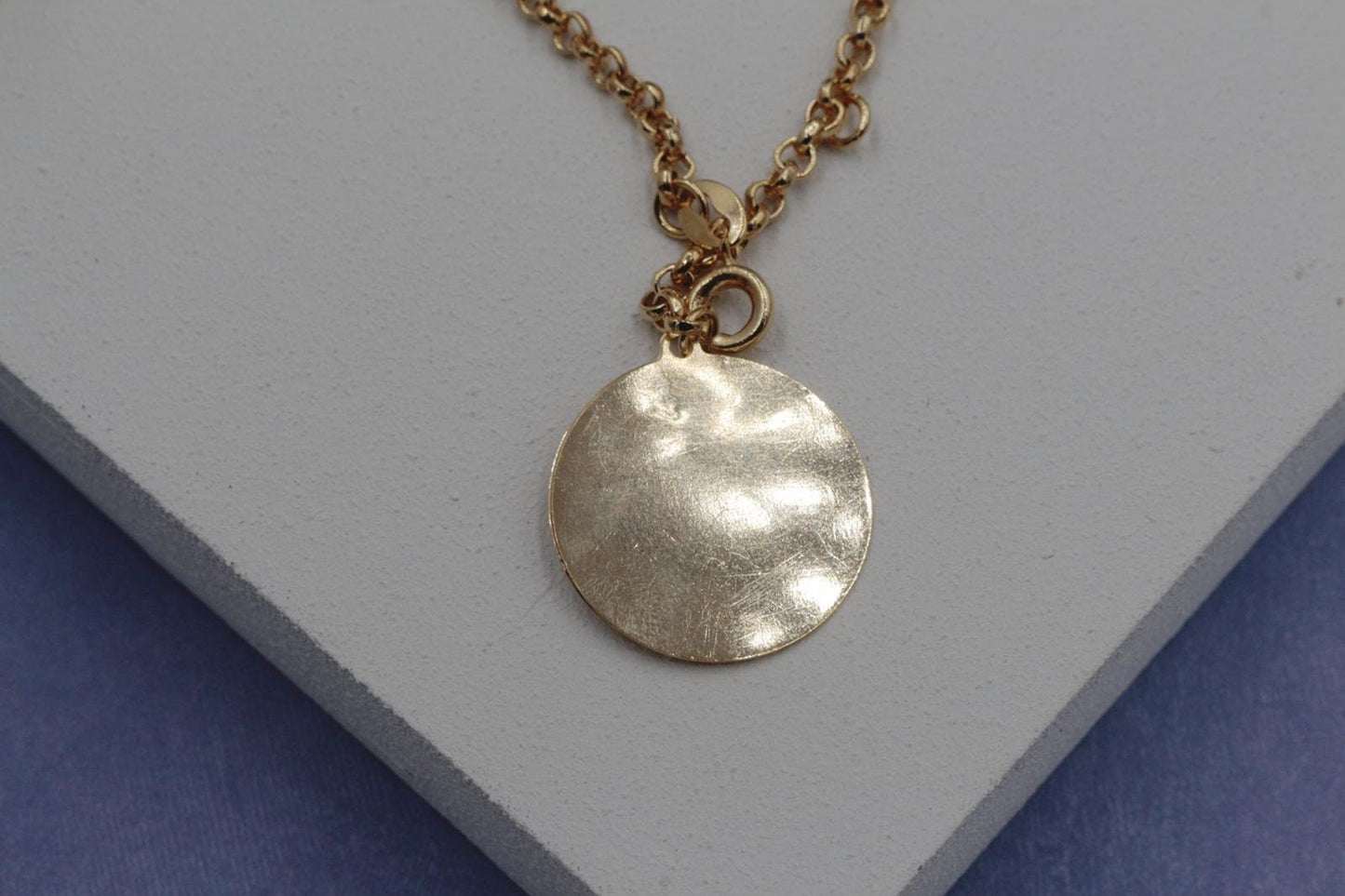 Rolo Chain with Cat and Cubic Zirconia Stone Detailed Medallion Anklet
