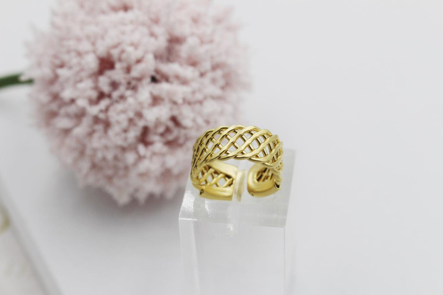 Criss Cross Adjustable Ring