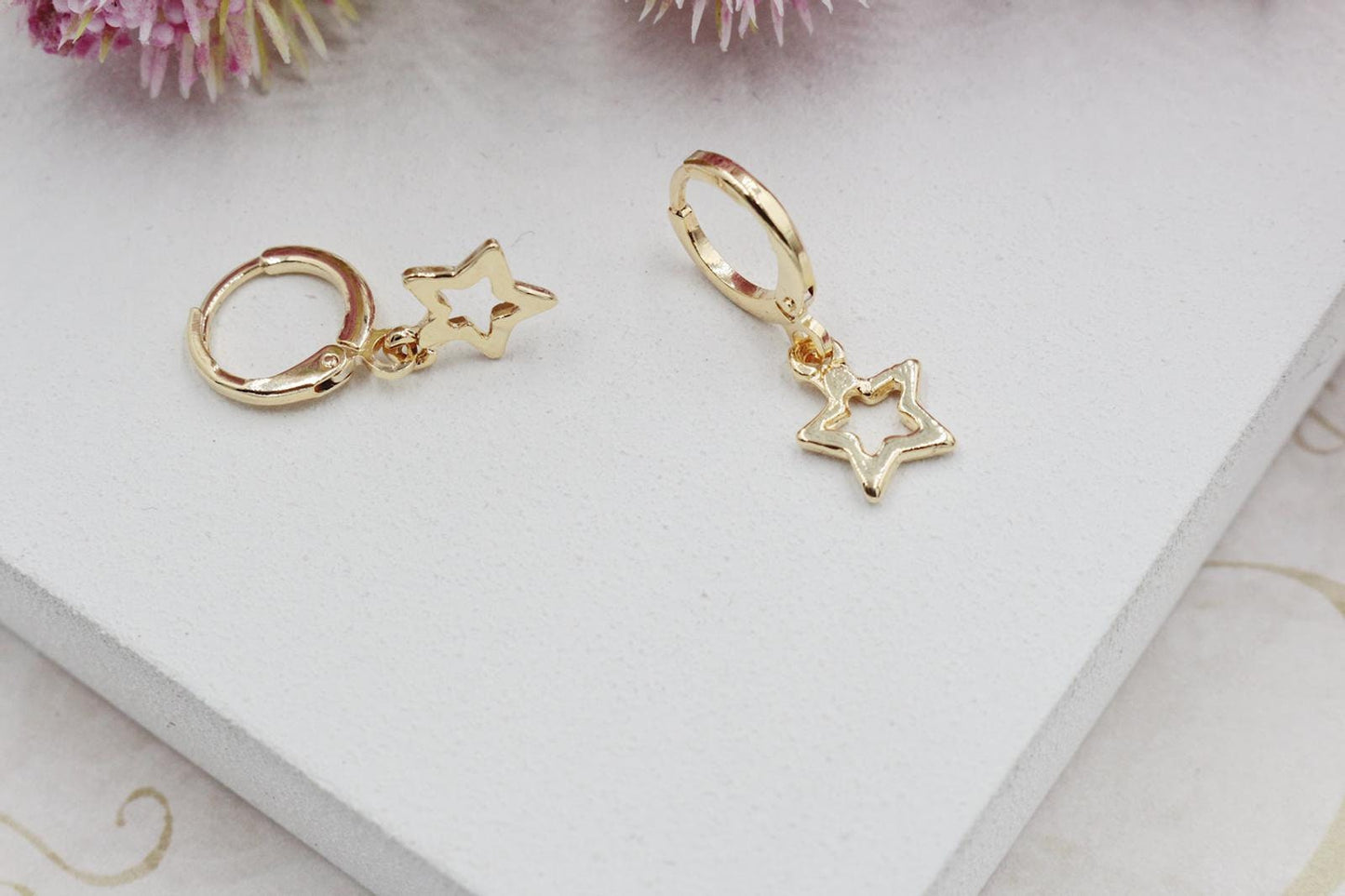 Open Bold Stars Huggies Earrings