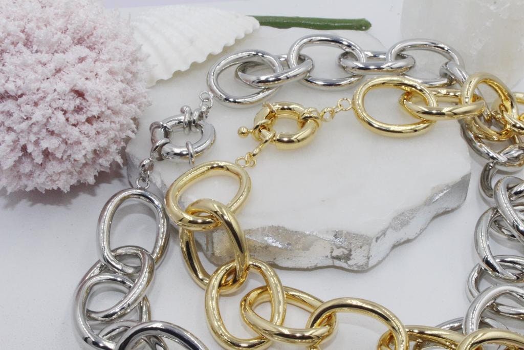 Chunky Oval Link Chain Necklace