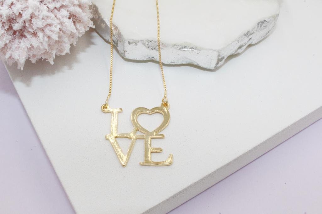 Modern "LOVE" Script Box Chain Necklace