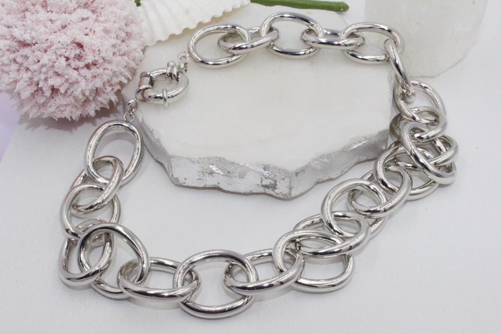 Chunky Oval Link Chain Necklace