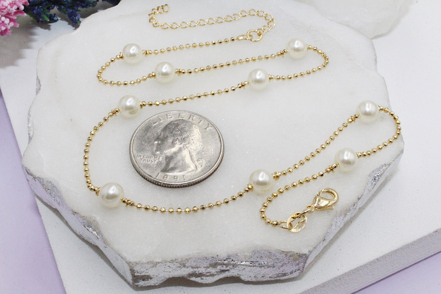 Faux Pearls Dainty BalL Chain Choker