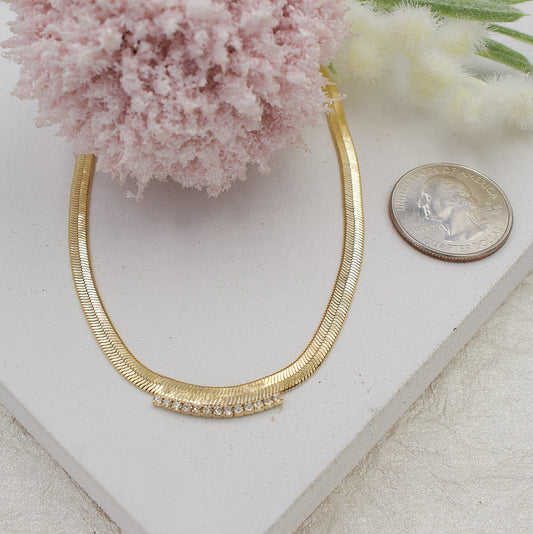 Snake Chain With Glittering Stones Necklace