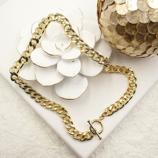 Chain With Toggle Clasp Necklace