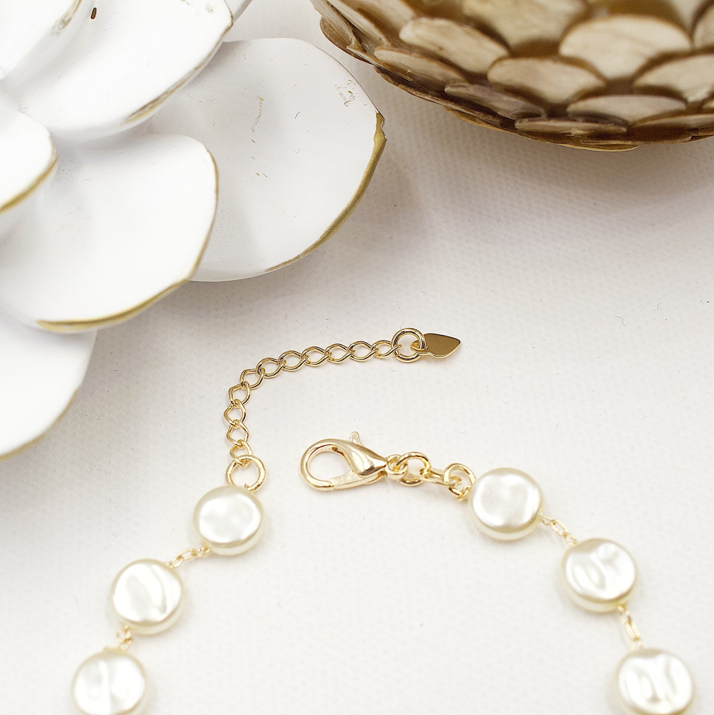 Rounded Flat Pearl Bracelet