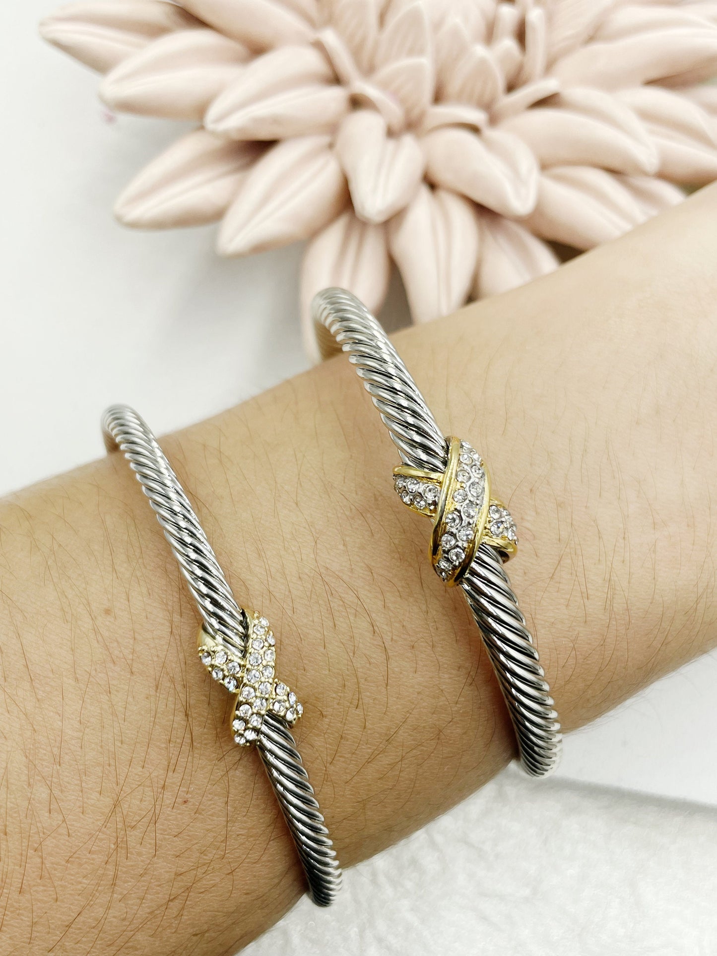 Twisted Open Zirconia Detail X Bracelet