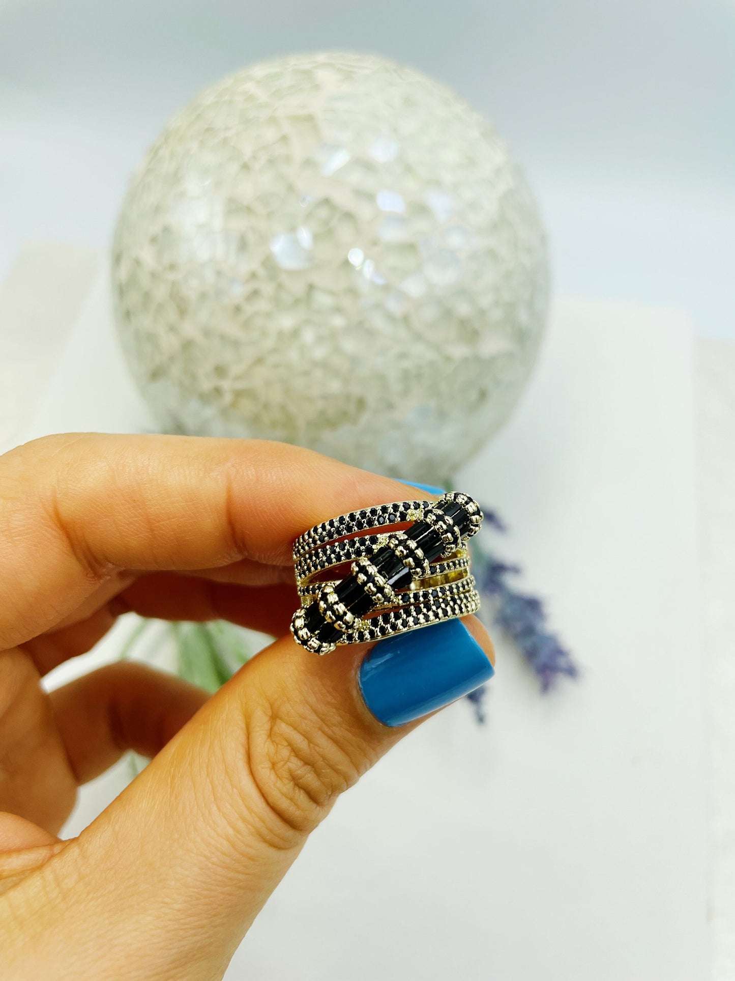 Black Design Zirconia Ring