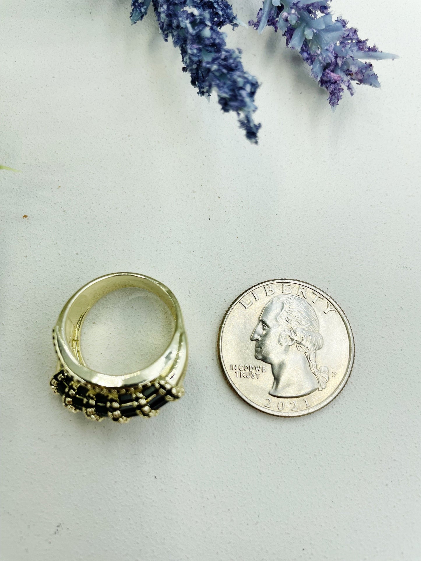Black Design Zirconia Ring
