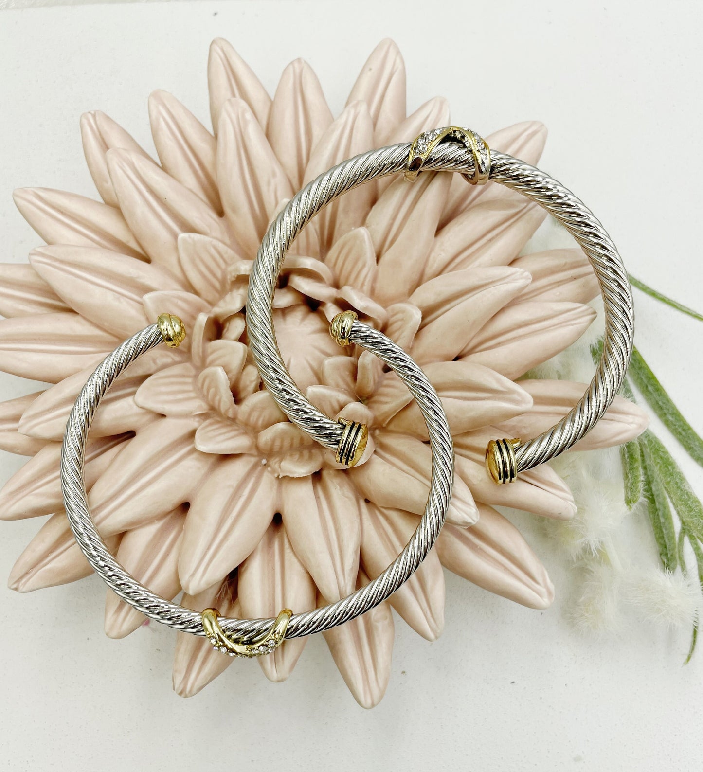 Twisted Open Zirconia Detail X Bracelet
