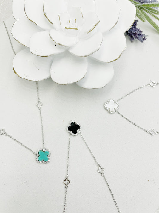 Flower Design Rolo Chain Necklace