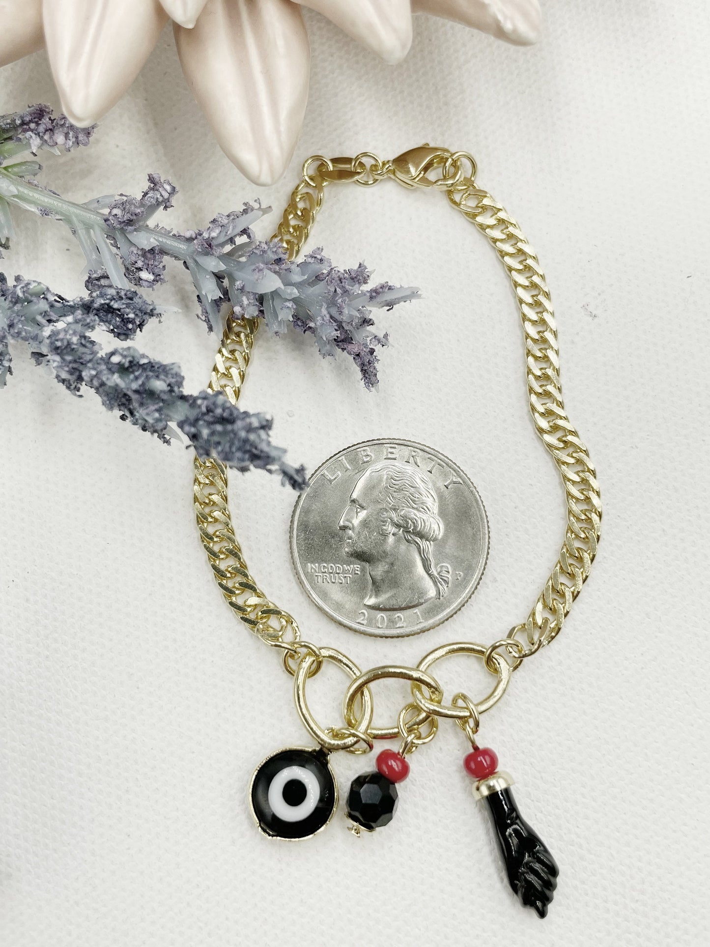 Figa Hand, Evil Eye, Black and Red Beaded Pendant Bracelet