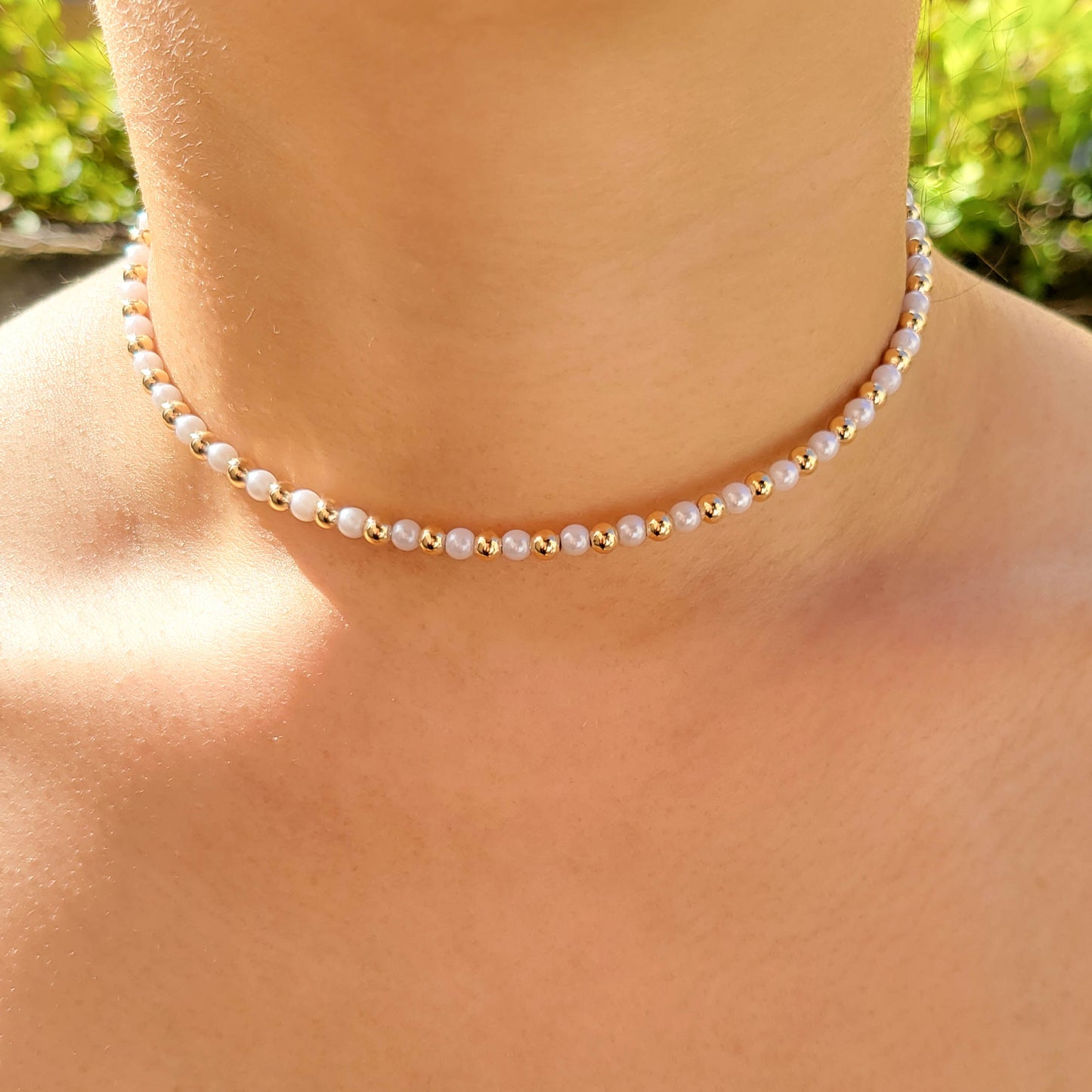 Dainty Beaded Pearls Choker