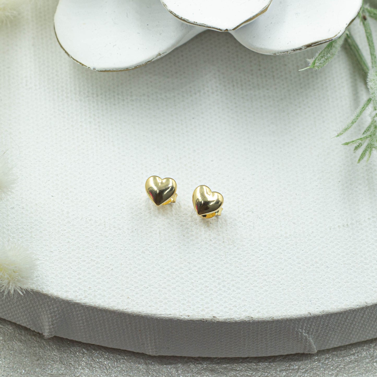 Minimalist Heart Stud Earrings