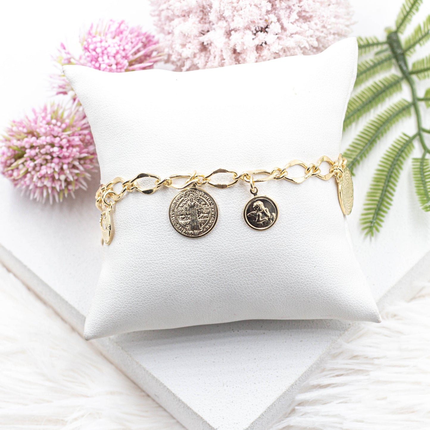 Faith Medalion Bracelet