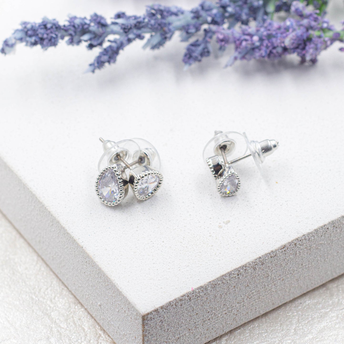 Tiny Round Cz Diamond Stud Earrings