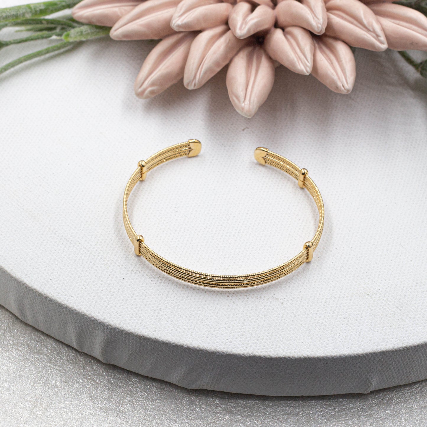 Five Lines Diamond Cut Bangle