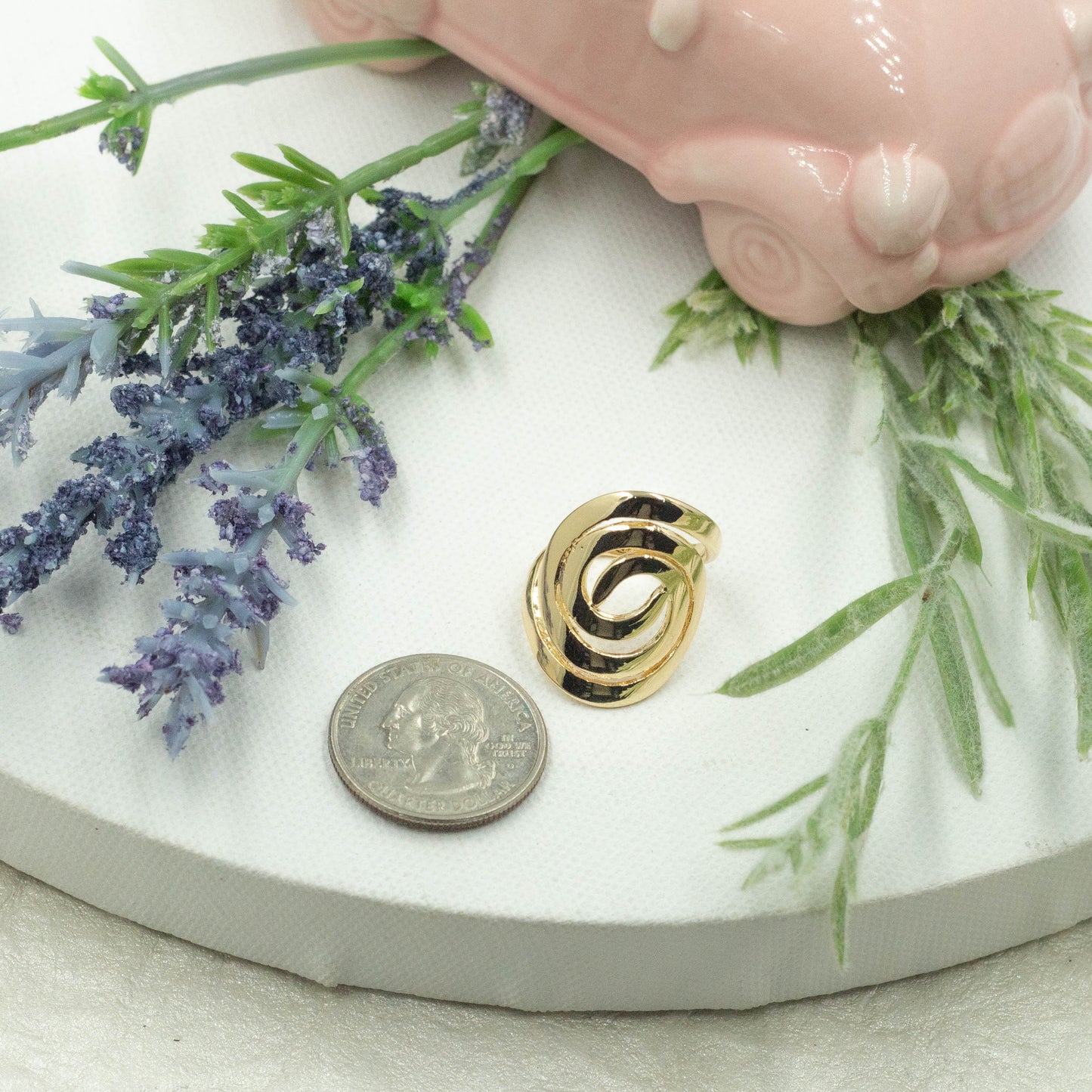 Plain Swirl Gold Ring