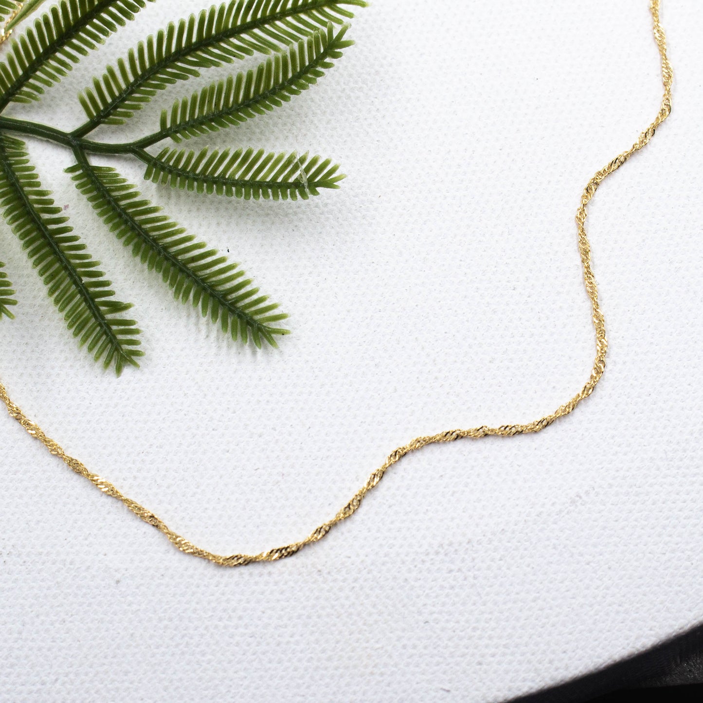 Dainty Tiny Twist Chain Necklace