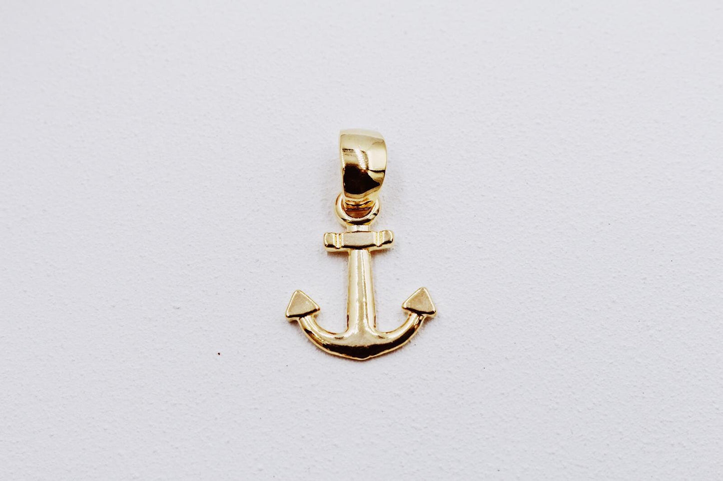 Dainty Anchor Pendant