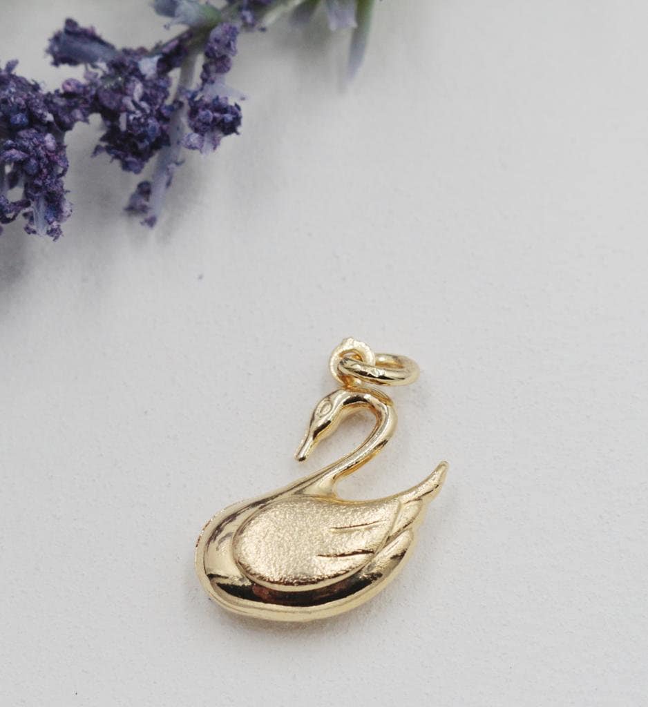 Beautiful Swan Pendant