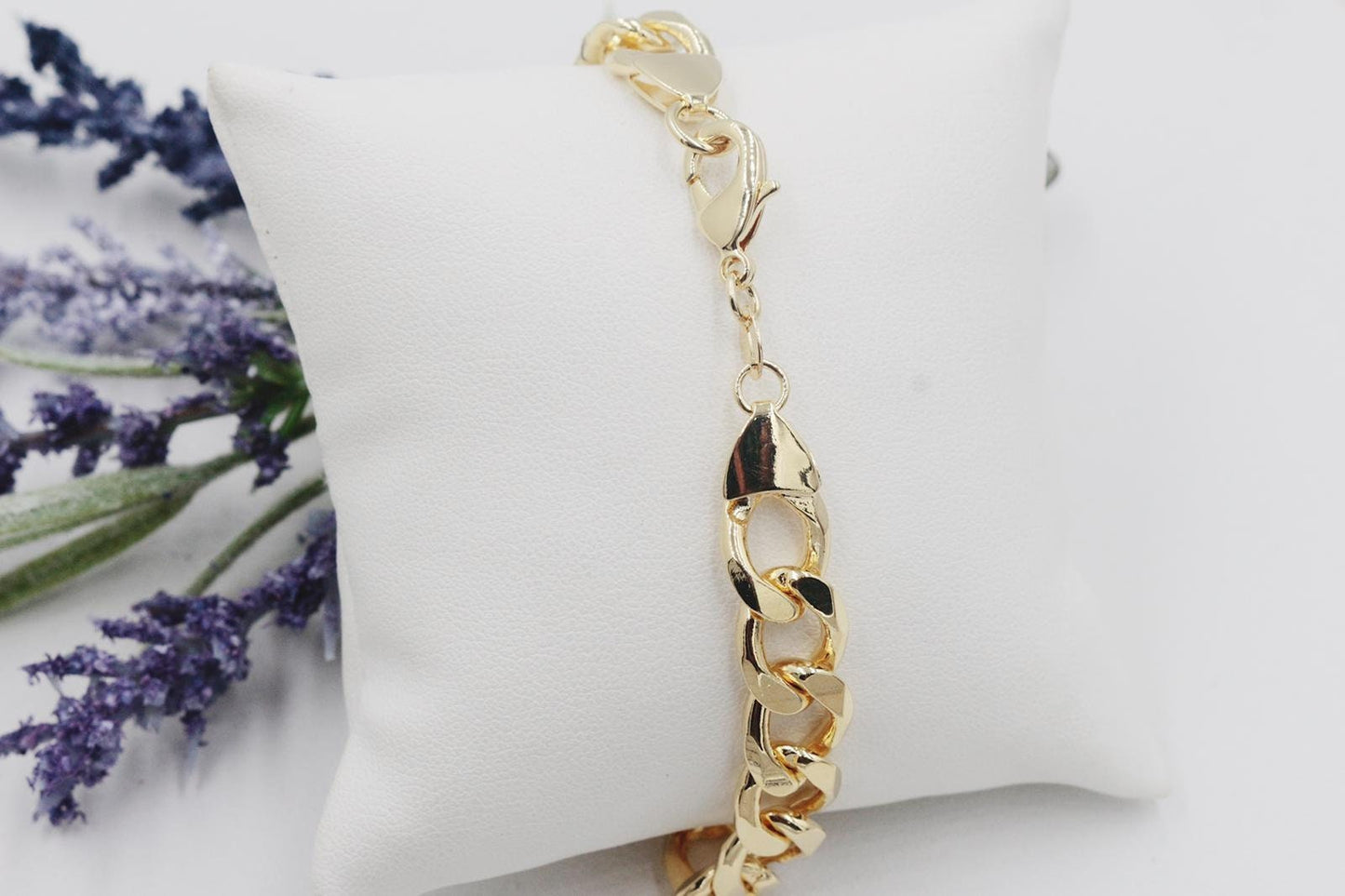 Cuban Link Chain Curved Plaque Bracelet