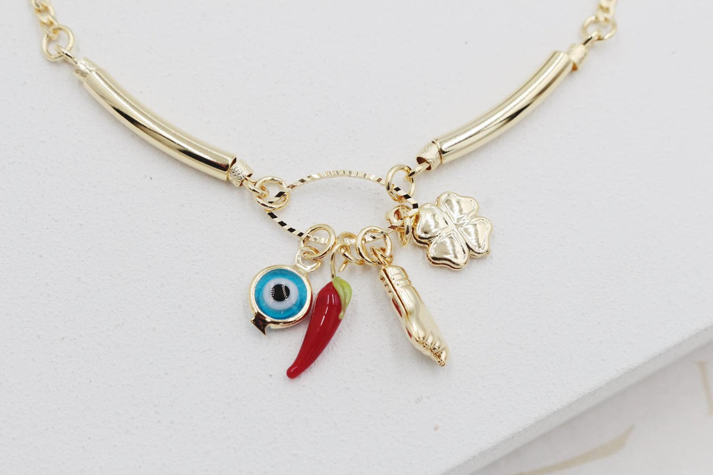 Detailed Chain Lucky Charm Pendant Anklet