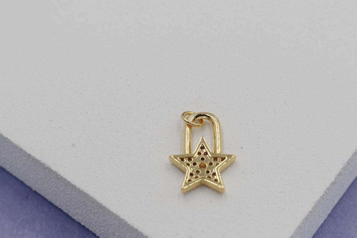 Star Shaped Lock Pendant