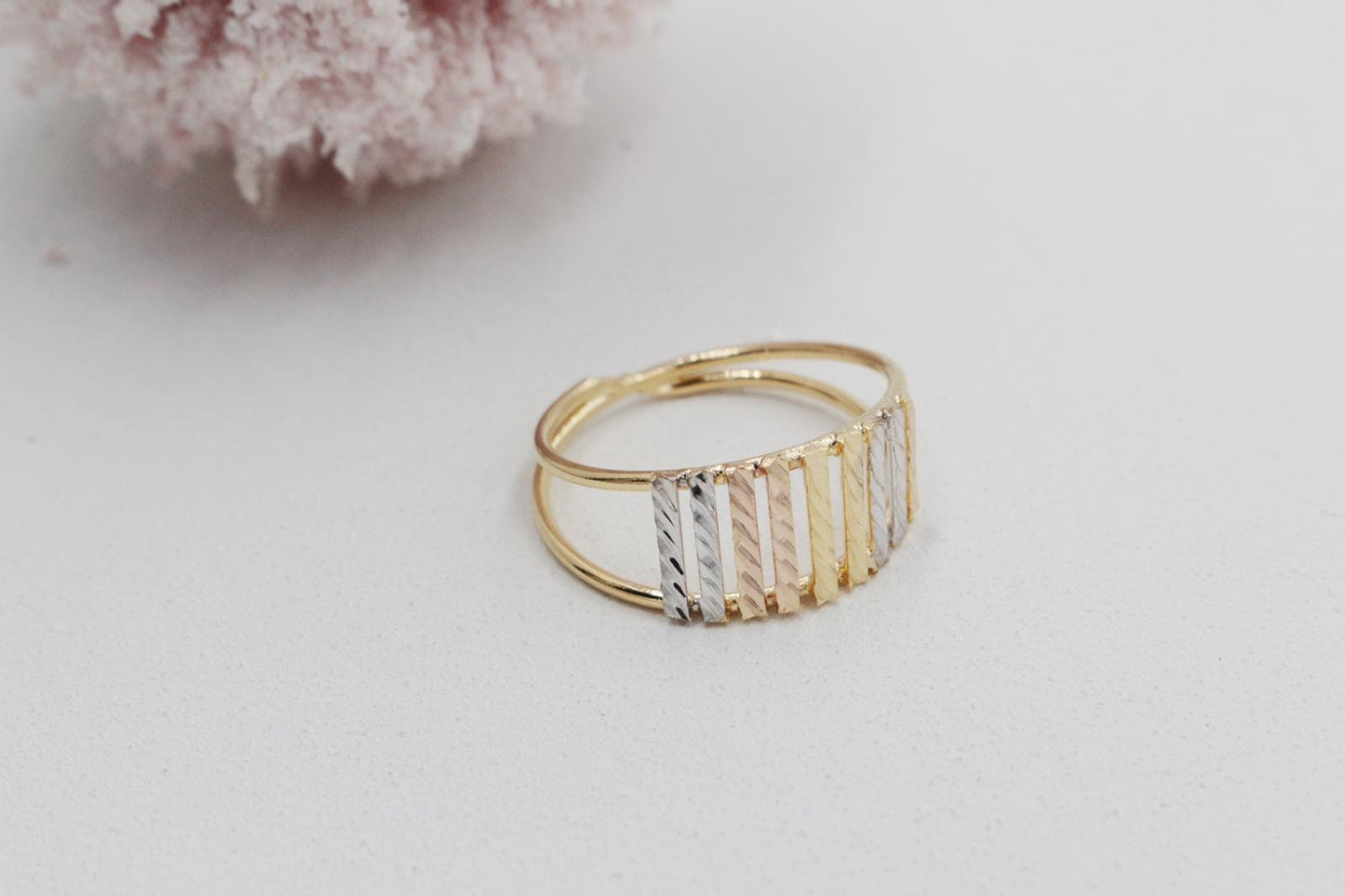 Three Tone Diamond Cut Vertical Bands Ring