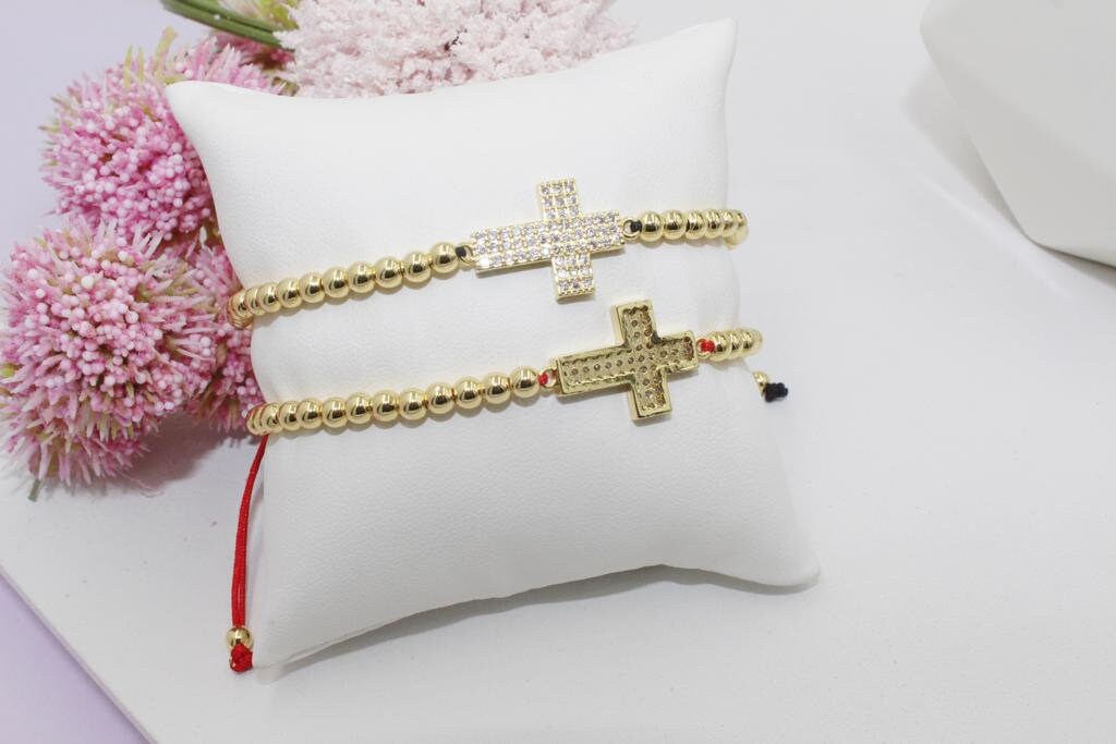 Beaded Bracelet with Cubic Zirconia Cross Pendant