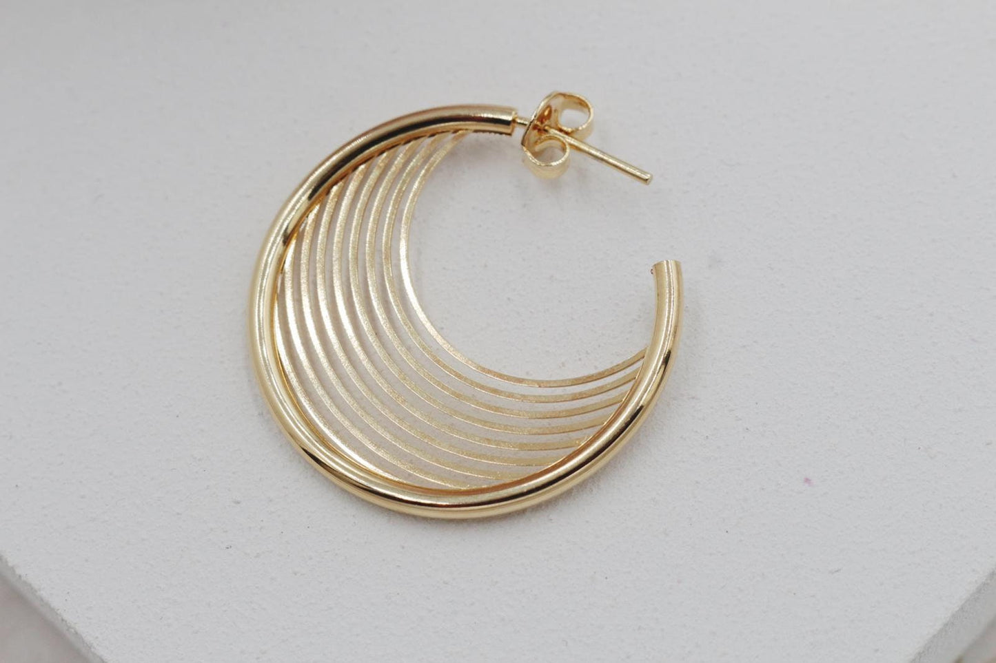 Dainty Detailed Open Hoops