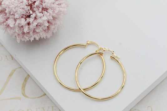 Slim Closed Hoops Earrings