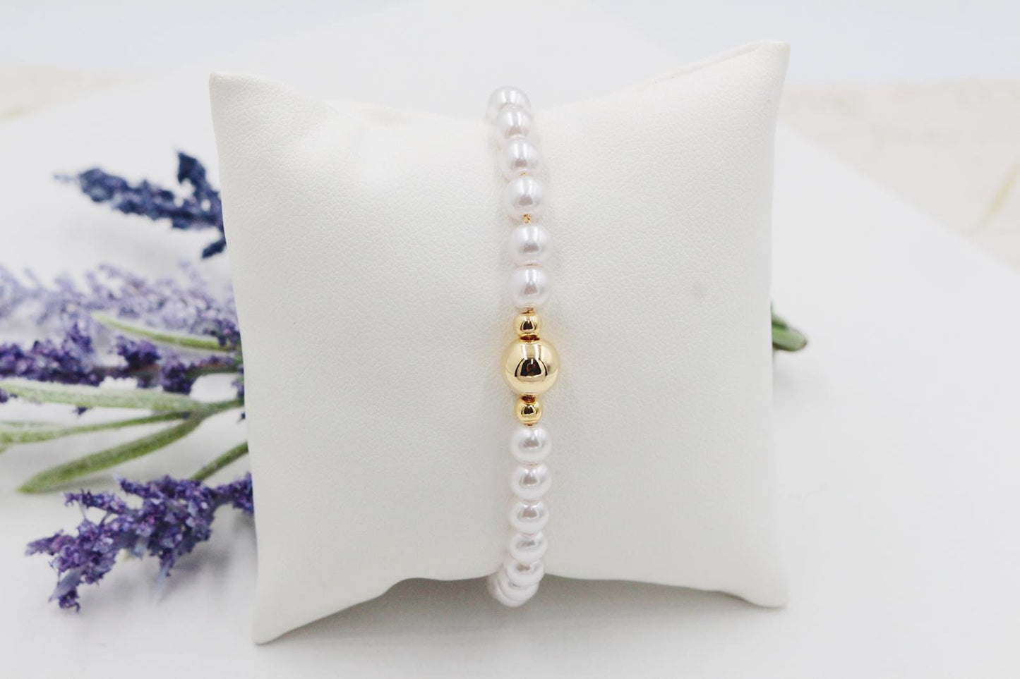 6mm Pearls with Golden Bead Bracelet