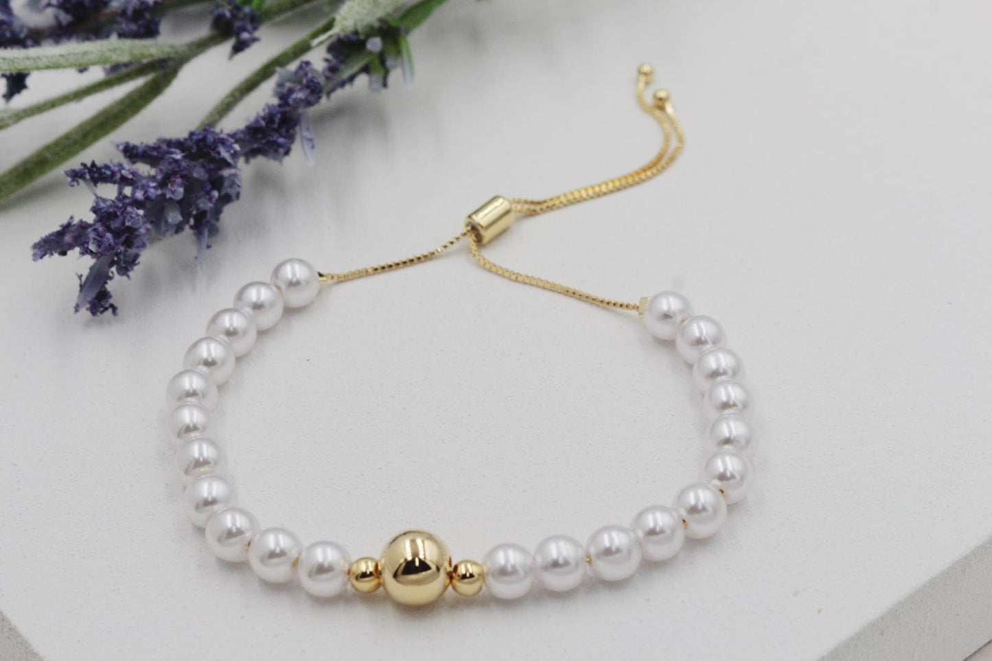 6mm Pearls with Golden Bead Bracelet