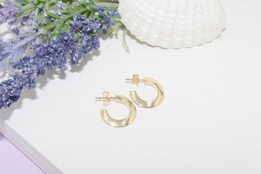 Dainty Smooth Open Hoops