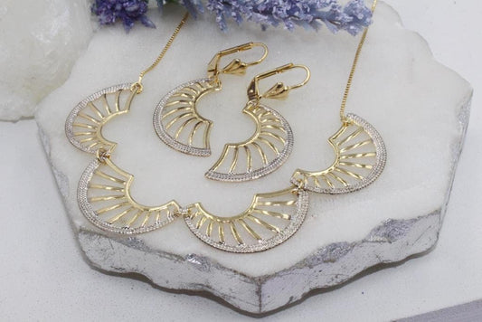 Trendy Golden Silver Set