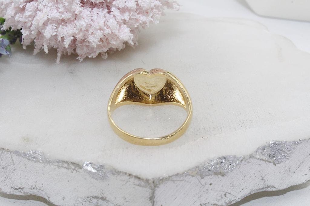 Heart Plaque Style Ring