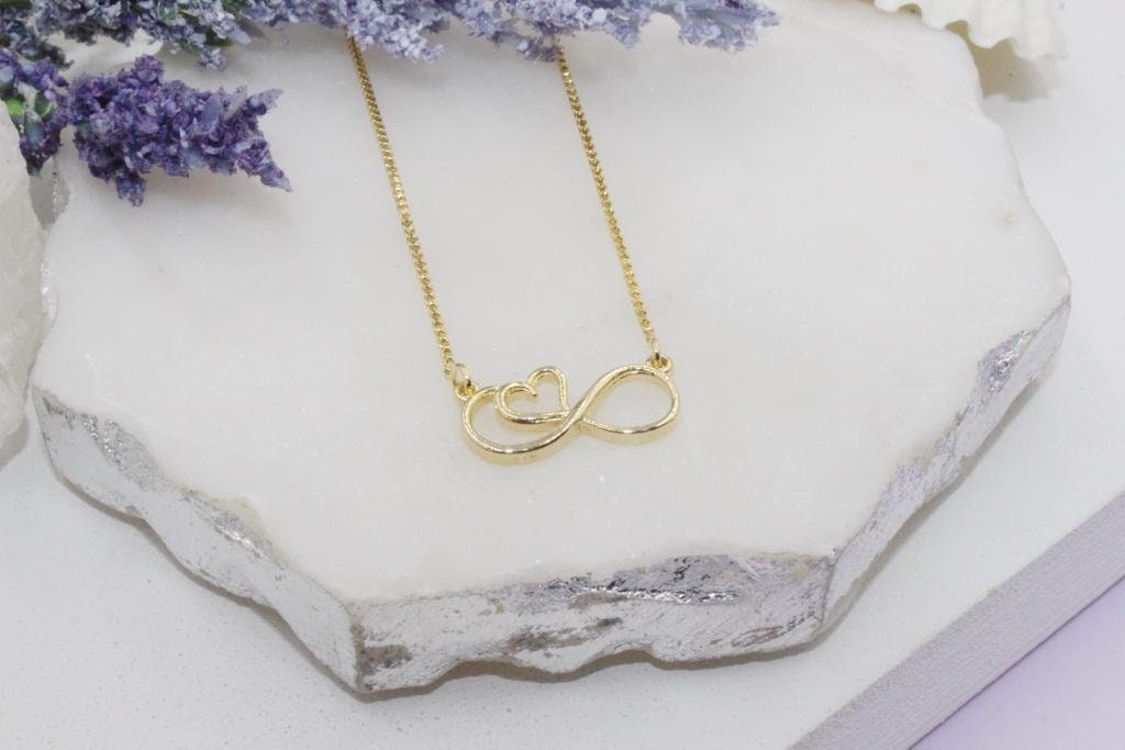 Heart Accent Infinity Sign Box Chain Necklace