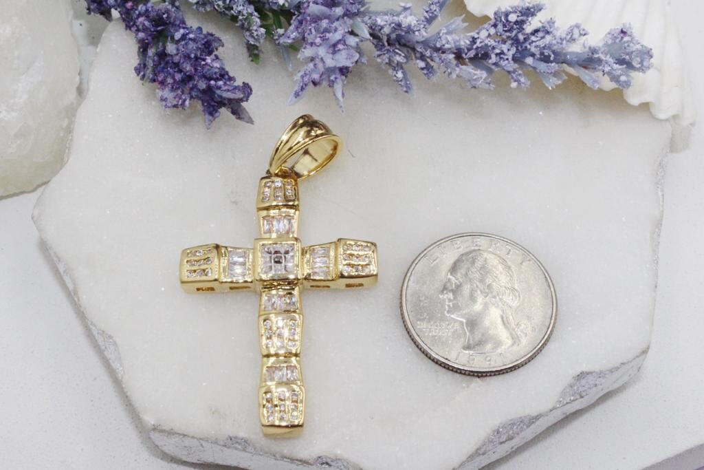 Cubic Zirconia Detailed Crucifix Cross Pendant